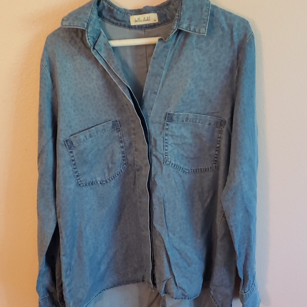 Bella Dahl long sleeve Jean shirt jaguar spots